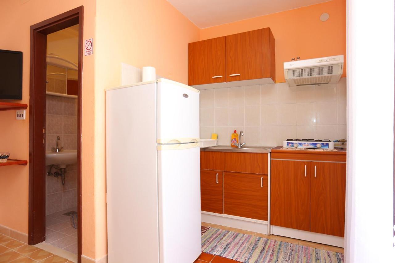 Apartments By The Sea Slatine, Ciovo - 16131 Exterior photo